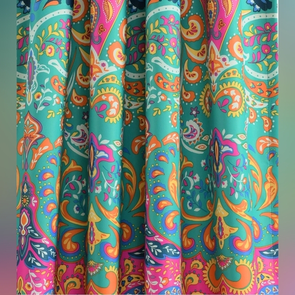 *Lush Decor - Set of 2 52"x95" Boho Chic Light Filtering Window Multi-Col… - Picture 3 of 7